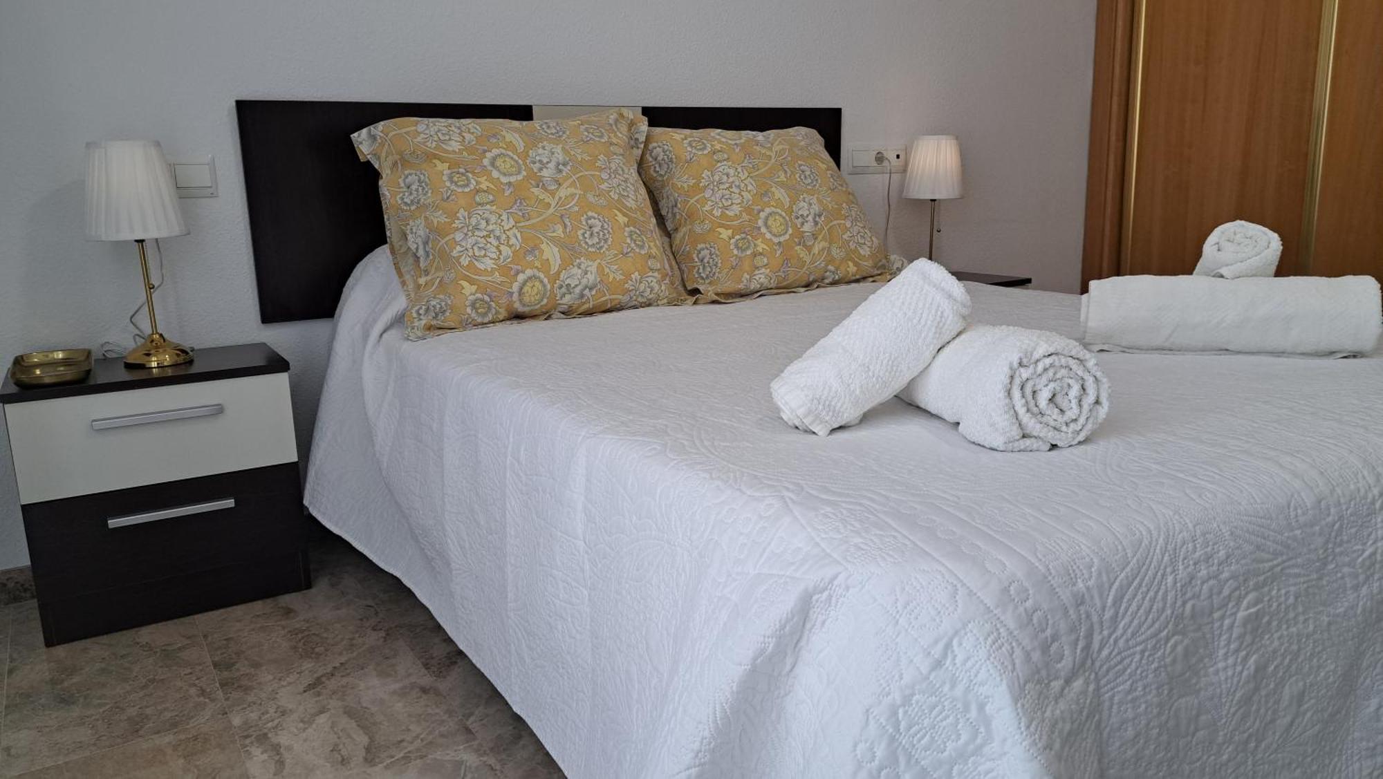 Apartamentos Maria Cristina Kordoba Bagian luar foto