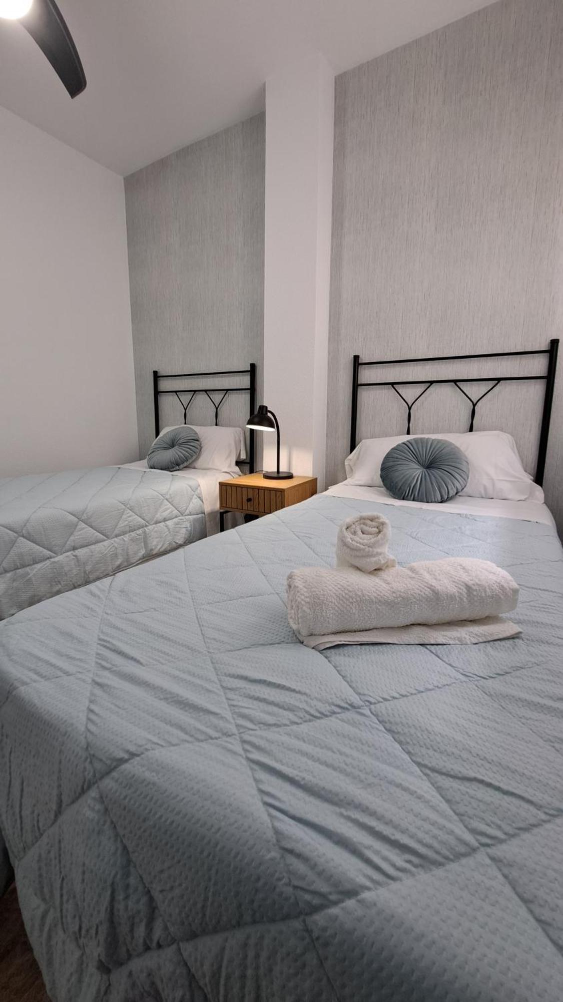 Apartamentos Maria Cristina Kordoba Bagian luar foto
